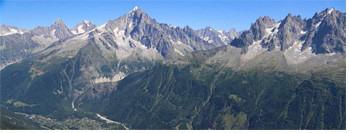 Annecy & Chamonix, France - Paragliding tour to the French Alps :: Chamonix valley an the Planpraz takeoff (lower left corner of the photo)