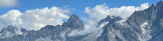 Annecy & Chamonix, France - Paragliding tour to the French Alps :: Paragliding in front of the main range of Mont Blanc in Chamonix valley