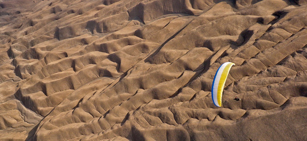Paragliding in The Atacama Desert, Cerro Torro Plateau, Pisagua, Iquique, Chile